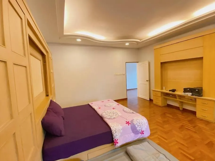 Holiday home A09 Dedap Johor Jaya Homestay Johor Bahru